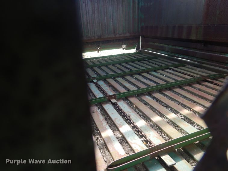 image for item HU9319 John Deere 200  hay bale stacker