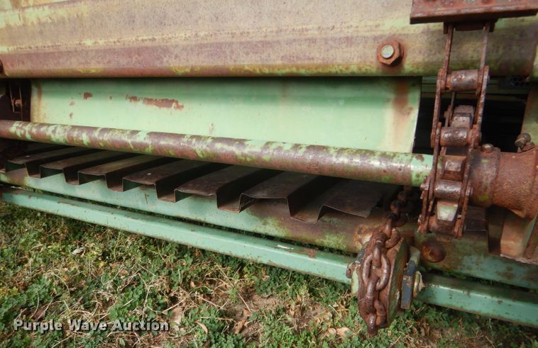 image for item HU9319 John Deere 200  hay bale stacker