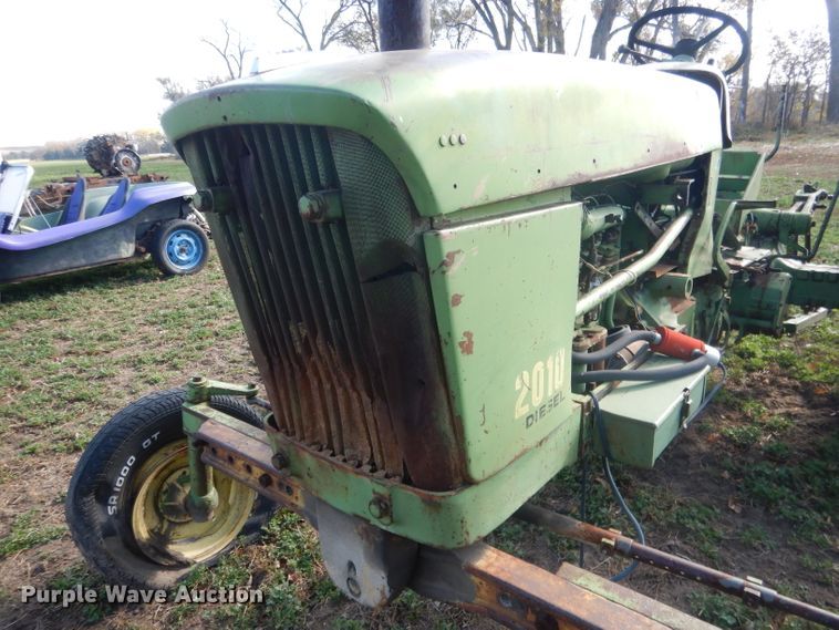 image for item HU9324 1961 John Deere 2010  tractor