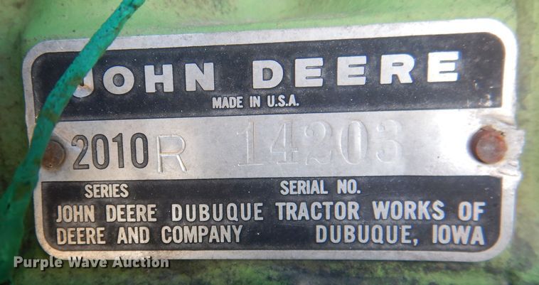 image for item HU9324 1961 John Deere 2010  tractor