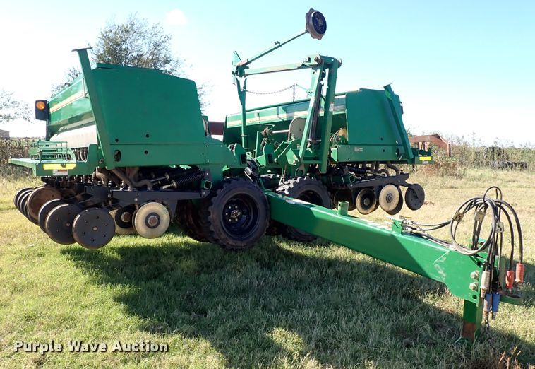 image for item IC9613 2011 Great Plains 3S-3000  grain drill