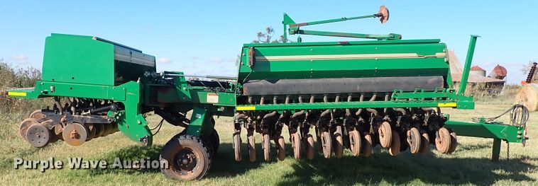 image for item IC9613 2011 Great Plains 3S-3000  grain drill