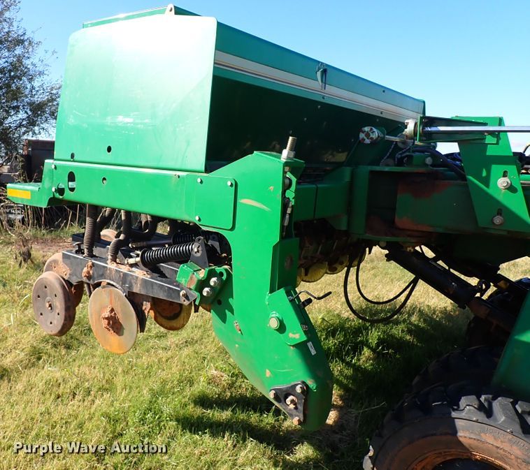 image for item IC9613 2011 Great Plains 3S-3000  grain drill