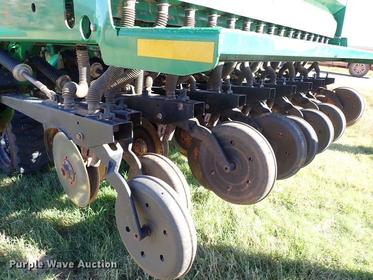 image for item IC9613 2011 Great Plains 3S-3000  grain drill