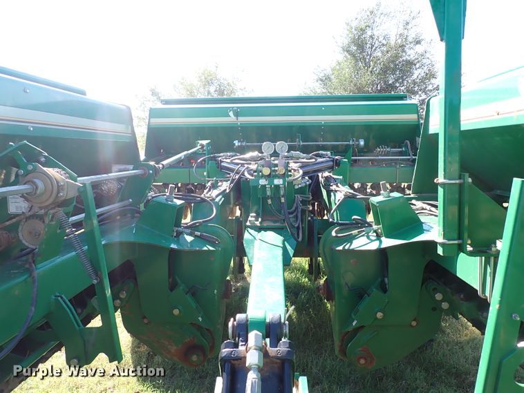 image for item IC9613 2011 Great Plains 3S-3000  grain drill