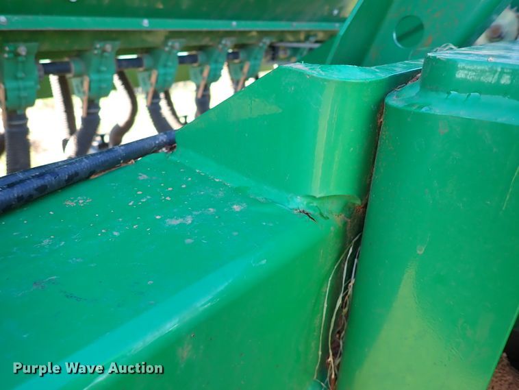 image for item IC9613 2011 Great Plains 3S-3000  grain drill