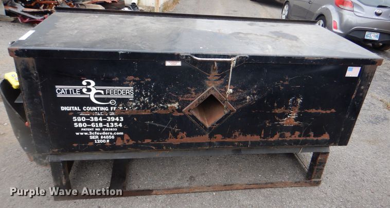 image for item ID9174 3C Cattle Feeders  cake feeder