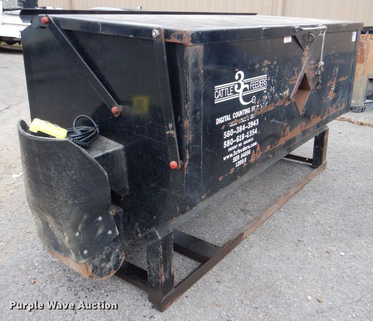 image for item ID9174 3C Cattle Feeders  cake feeder