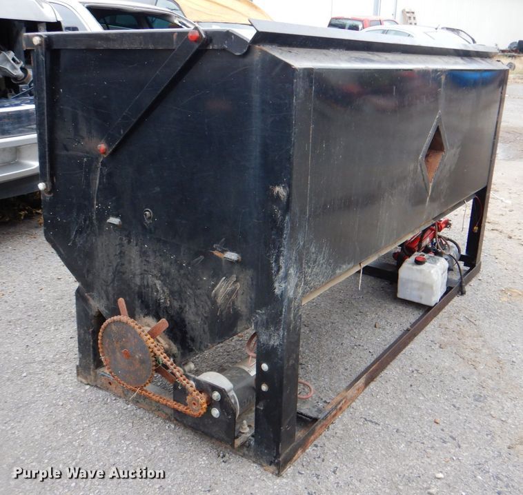 image for item ID9174 3C Cattle Feeders  cake feeder