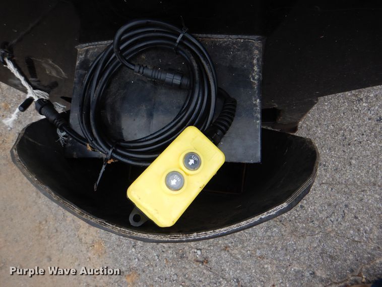 image for item ID9174 3C Cattle Feeders  cake feeder