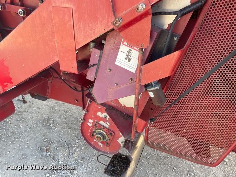 image for item ID9536 1998 Case IH 2388  combine