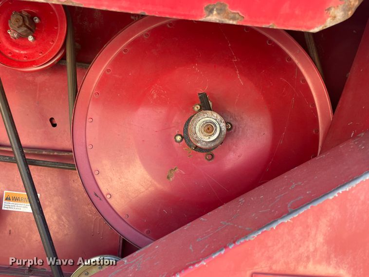 image for item ID9536 1998 Case IH 2388  combine