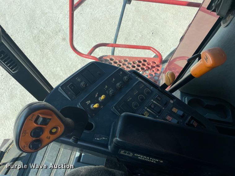 image for item ID9536 1998 Case IH 2388  combine