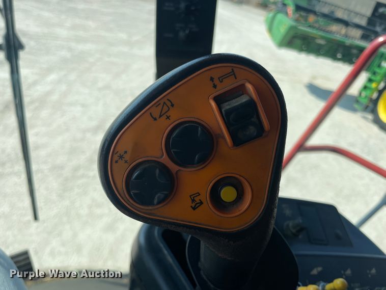 image for item ID9536 1998 Case IH 2388  combine