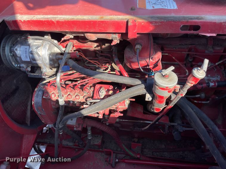 image for item ID9536 1998 Case IH 2388  combine