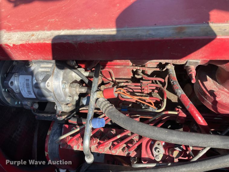 image for item ID9536 1998 Case IH 2388  combine