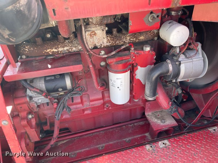 image for item ID9536 1998 Case IH 2388  combine