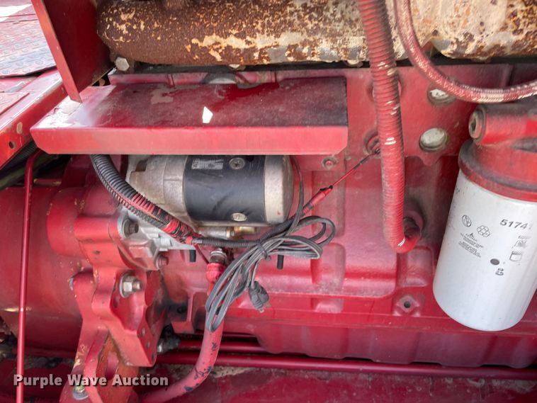 image for item ID9536 1998 Case IH 2388  combine