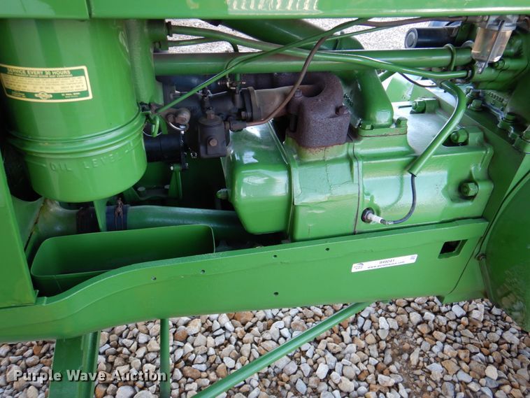 image for item IH9041 1951 John Deere AR  tractor