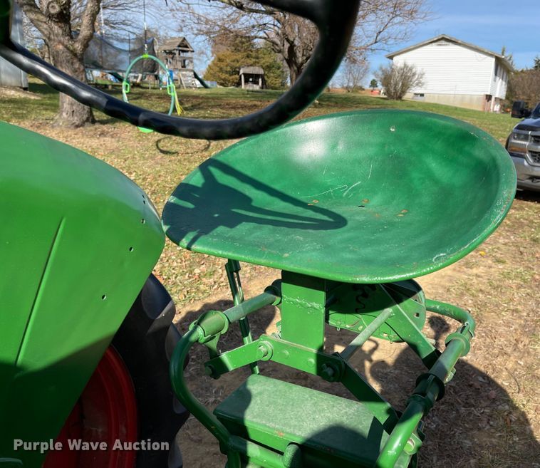 image for item IK9681 1951 Oliver 88 Row Crop  tractor