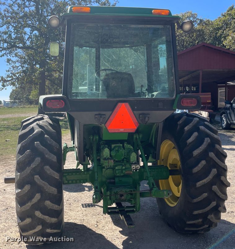 image for item IX9503 1979 John Deere 4240  tractor