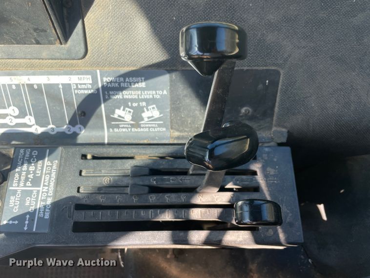 image for item IX9503 1979 John Deere 4240  tractor