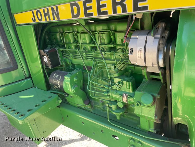 image for item IX9503 1979 John Deere 4240  tractor
