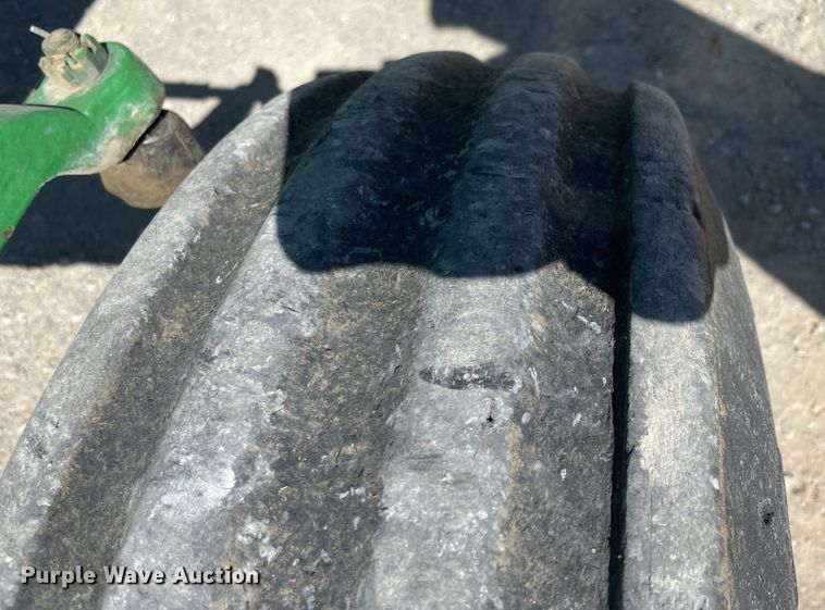 image for item IX9503 1979 John Deere 4240  tractor