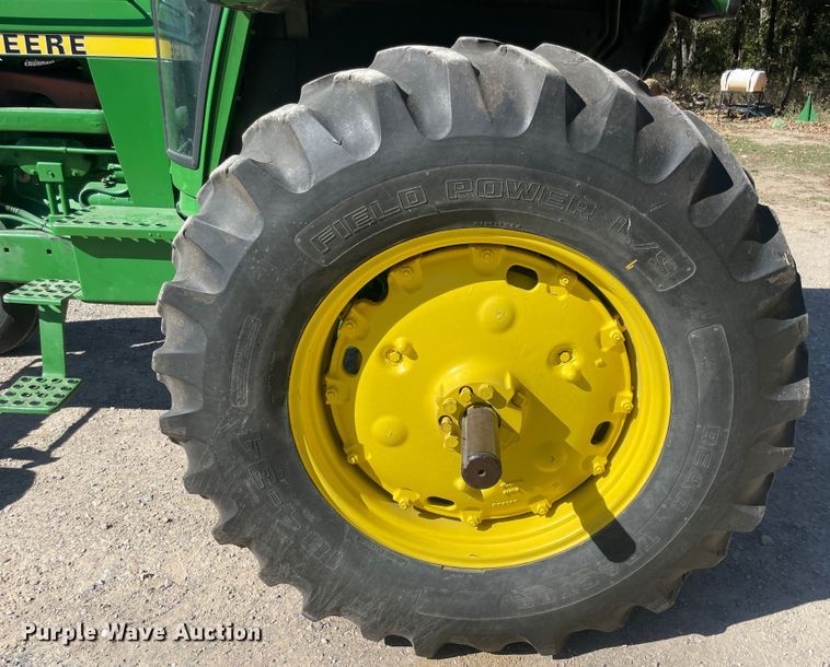 image for item IX9503 1979 John Deere 4240  tractor