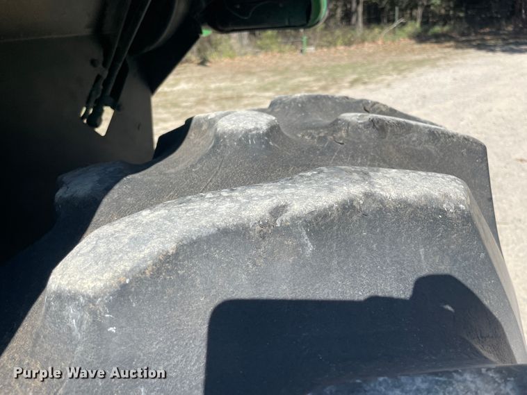 image for item IX9503 1979 John Deere 4240  tractor