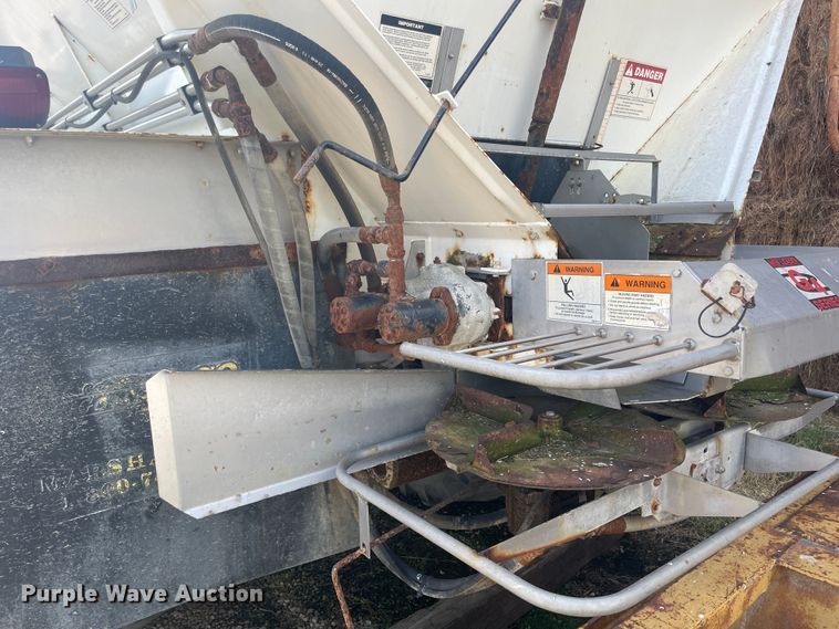 image for item IX9509 Ag-Chem Terra-Gator 1804  spreader