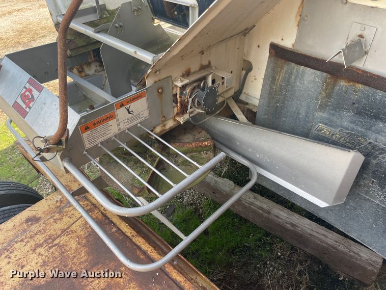 image for item IX9509 Ag-Chem Terra-Gator 1804  spreader