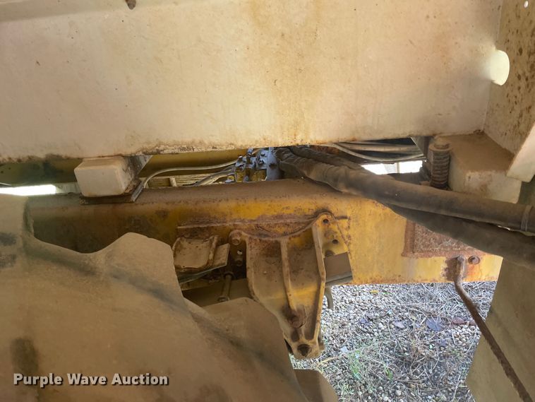 image for item IX9509 Ag-Chem Terra-Gator 1804  spreader