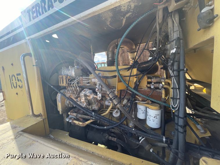 image for item IX9509 Ag-Chem Terra-Gator 1804  spreader