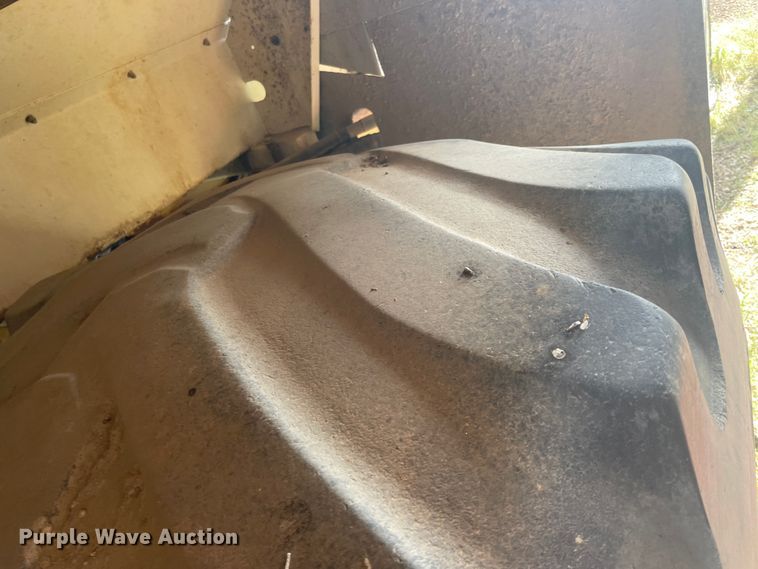 image for item IX9509 Ag-Chem Terra-Gator 1804  spreader