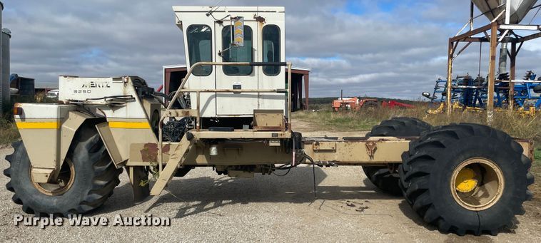 image for item IX9510 Mertz 3250  applicator cab and chassis