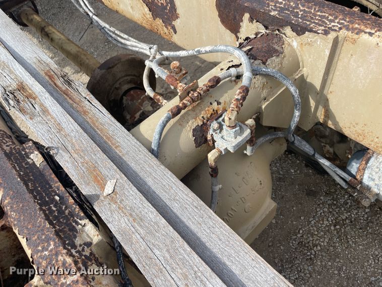 image for item IX9510 Mertz 3250  applicator cab and chassis