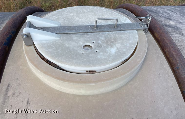 image for item IX9511 Tank