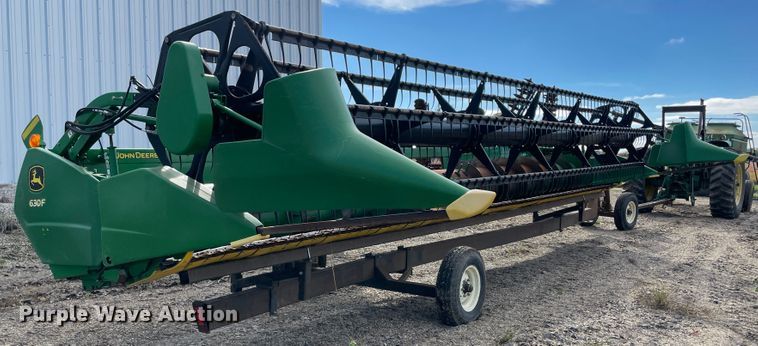 image for item IX9517 2011 John Deere 630F  flex head