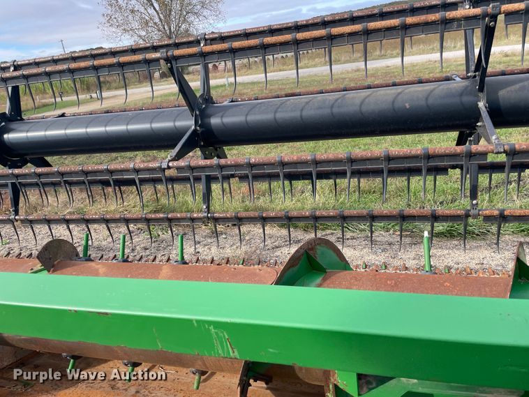 image for item IX9517 2011 John Deere 630F  flex head