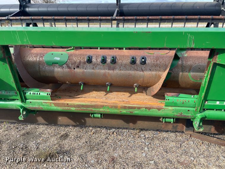 image for item IX9517 2011 John Deere 630F  flex head