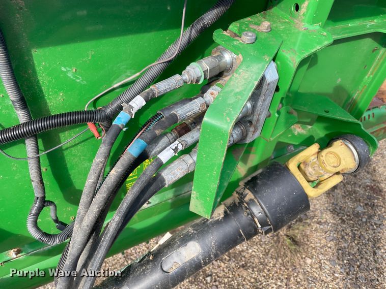 image for item IX9517 2011 John Deere 630F  flex head