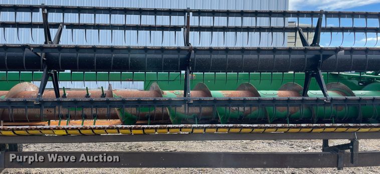 image for item IX9517 2011 John Deere 630F  flex head