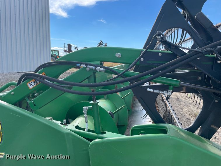 image for item IX9517 2011 John Deere 630F  flex head