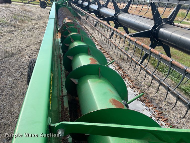 image for item IX9517 2011 John Deere 630F  flex head