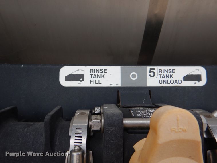 image for item JS9227 2008 Case IH Patriot SPX3320  sprayer