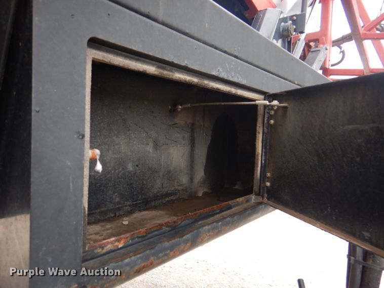 image for item JS9227 2008 Case IH Patriot SPX3320  sprayer