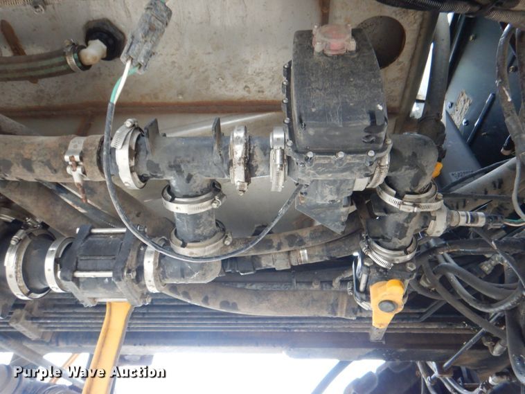 image for item JS9227 2008 Case IH Patriot SPX3320  sprayer