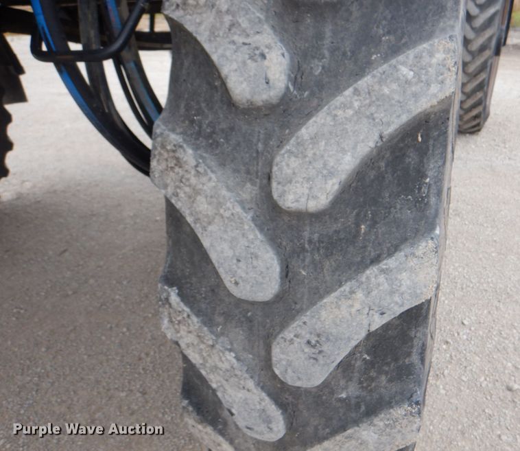 image for item JS9227 2008 Case IH Patriot SPX3320  sprayer