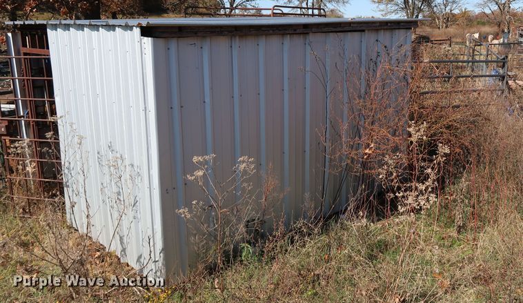 image for item JS9792 Livestock equipment